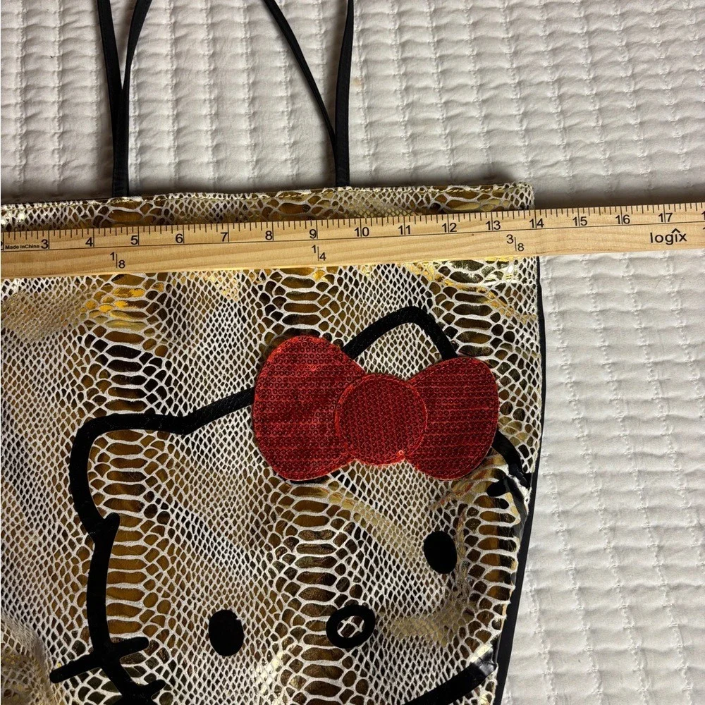 Sanrio eye catching